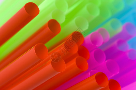 稻草塑料粉色饮料蓝色管道绿色液体红色管子背景图片