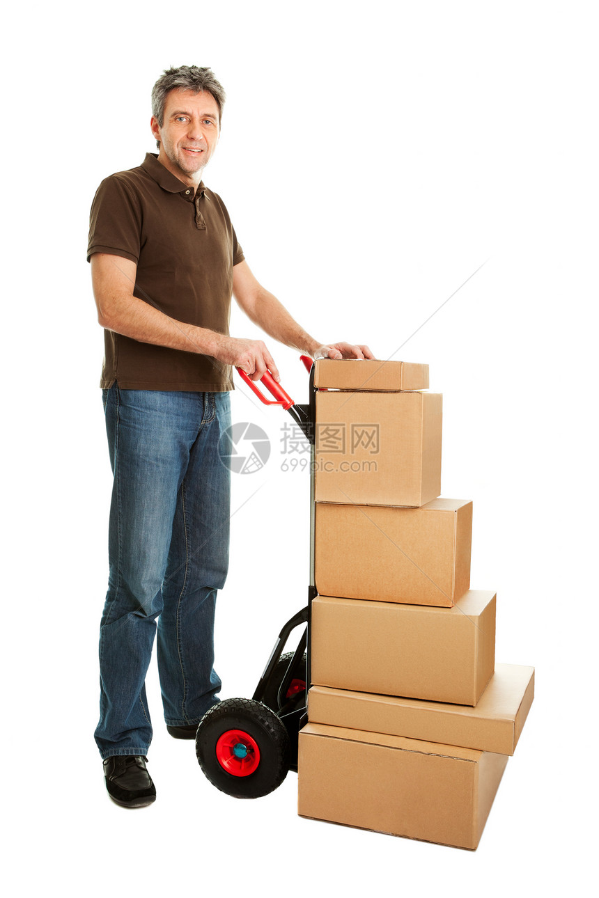 带手卡车和一堆箱子的送货员大车衬衫成功船运服务男人工作邮政帽子男性图片