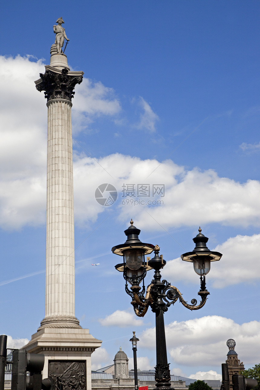 纳尔逊专栏Trafalgar广场飞机灯柱历史纪念碑城市观光蓝天旅行地标景点图片