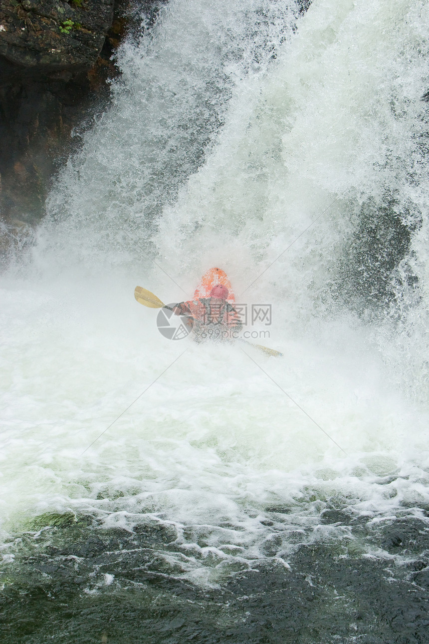 挪威的瀑布皮艇假期活力挑战游戏行动速度运动乐趣冒险图片