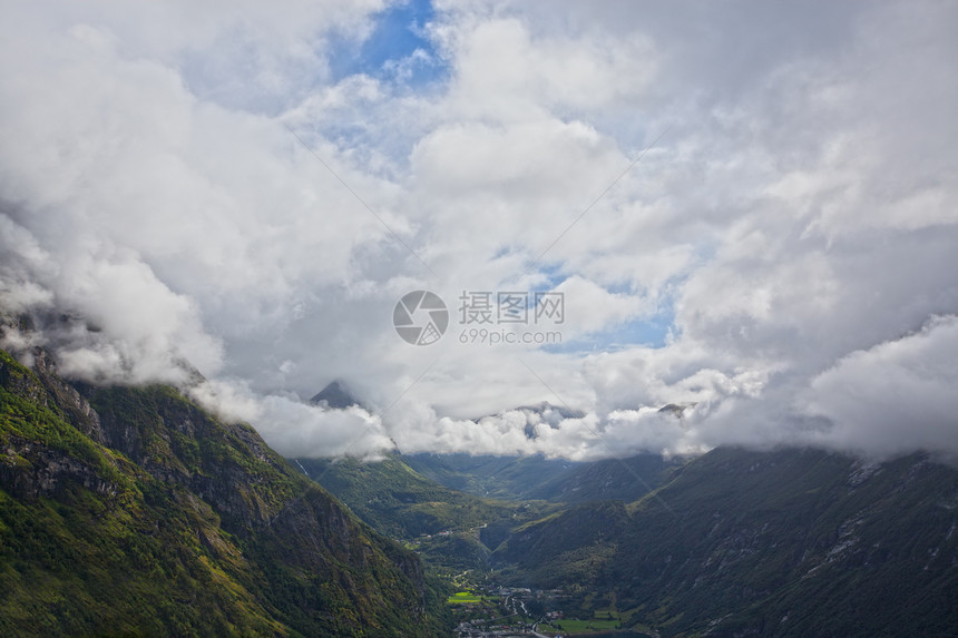 戏剧天空阳光生态国家山顶薄雾山脉公园戏剧性图片