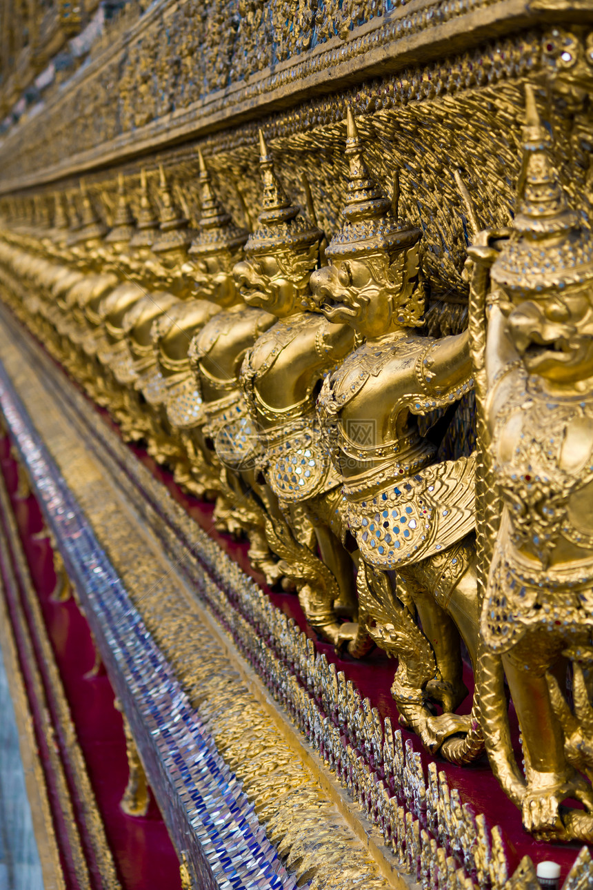 泰国大宫金加鲁达艺术雕像旅游文化教会建筑雕塑古董旅行佛教徒图片