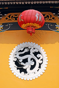 中国风格的神庙建筑元素-龙和绿灯侠背景图片