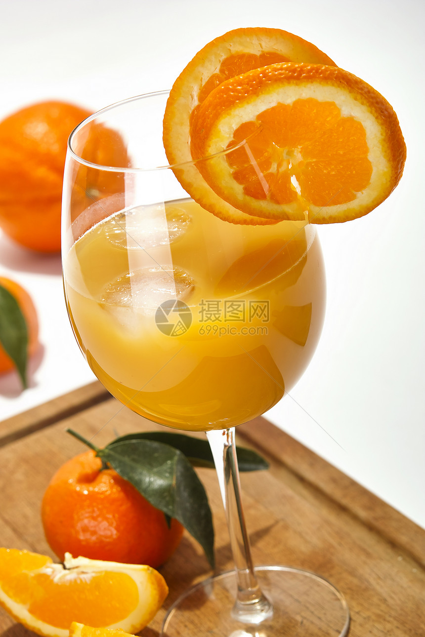 新鲜橙汁黄色水果果汁玻璃维生素橙子图片