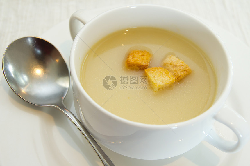 奶油汤白色蔬菜盘子土豆美食飞碟勺子食物奶油状面包图片