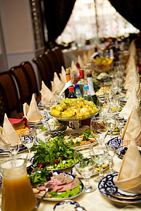 餐桌桌子蓝色派对咖啡店餐巾食物藤蔓桌布果汁宴会背景图片