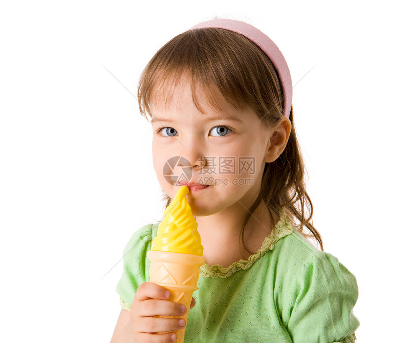 冰淇淋女孩享受奶制品孩子甜点孩子们食物乐趣微笑奶油产品图片