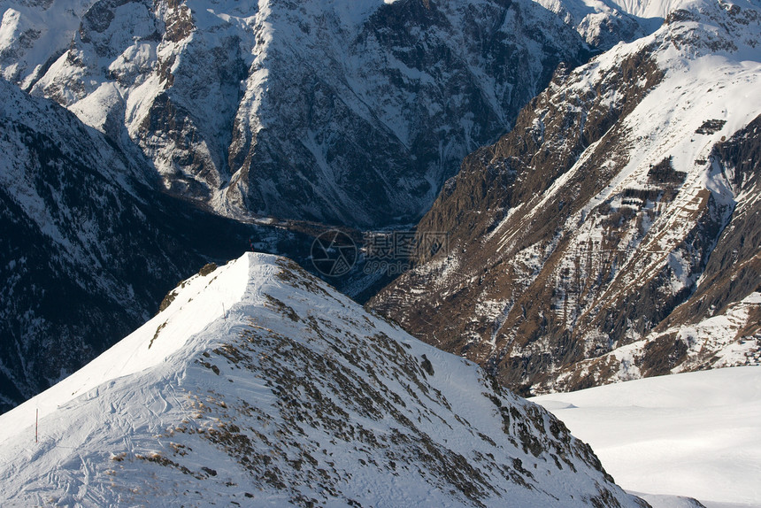 山山脉风景登山土地顶峰宽慰地形蓝色冻结环境远足图片