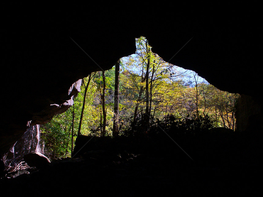 马科克塔洞穴国家公园     爱荷华州环境栖息地地质学岩石走廊生态洞穴荒野植被公园图片