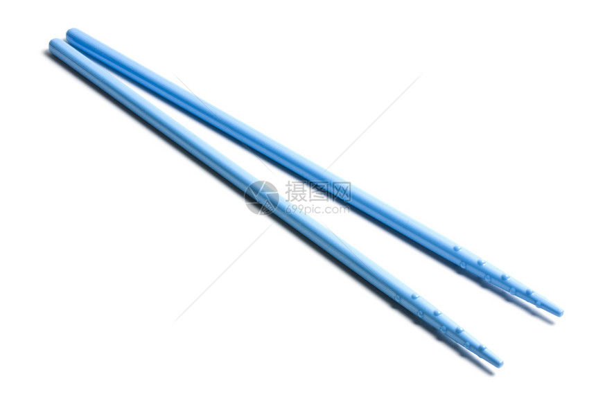 白纸上孤立的蓝筷子图片