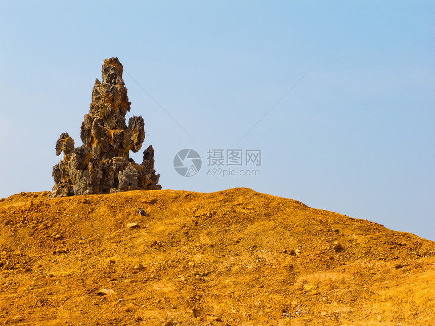 沙漠景观编队乡村石头场景天空环境橙子岩石灰尘红色图片