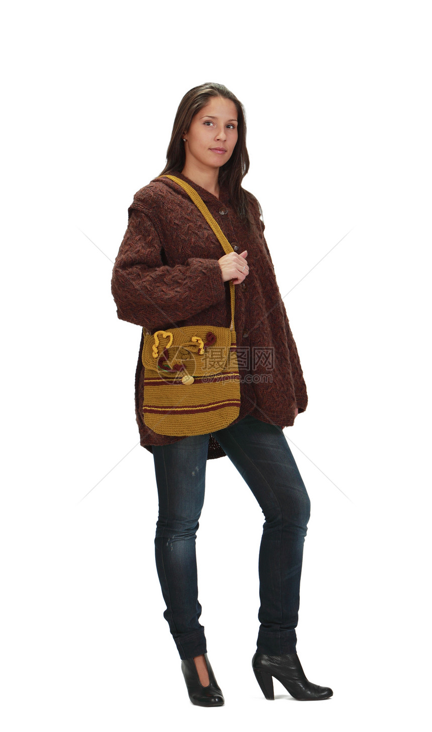 青年妇女青少年毛衣牛仔裤钱包夹克棕色套衫姿势针织品黑发图片