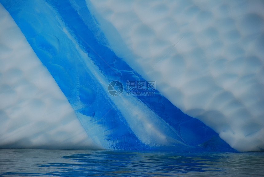 冰山的蓝色图片
