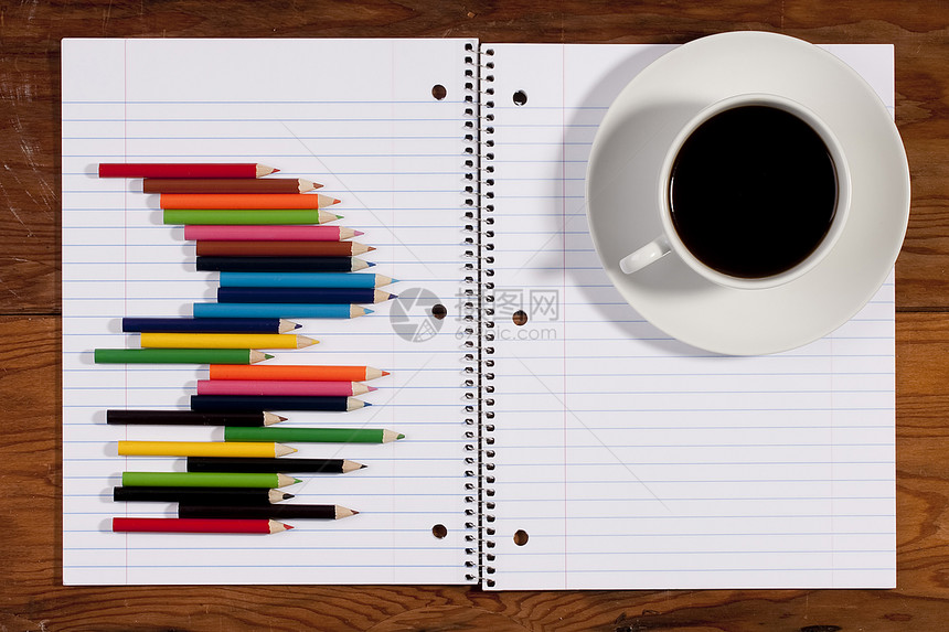 记录笔记本绿色杯子螺旋配饰咖啡黑色黄色蓝色学生商业图片