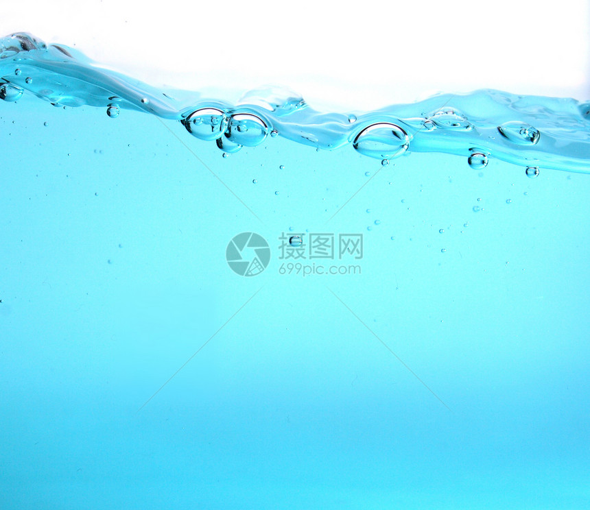 带泡沫的淡水卫生口渴药品蓝色摄影洁净气泡浴缸水滴波纹图片