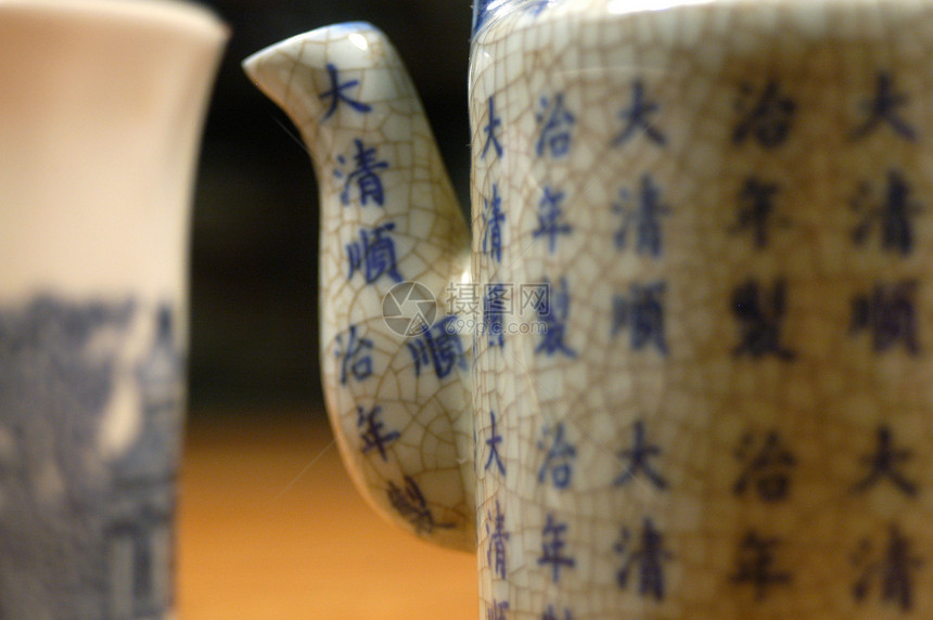 茶茶时间黑色饮料杯子桌子装饰茶壶工匠古董棕色精神图片
