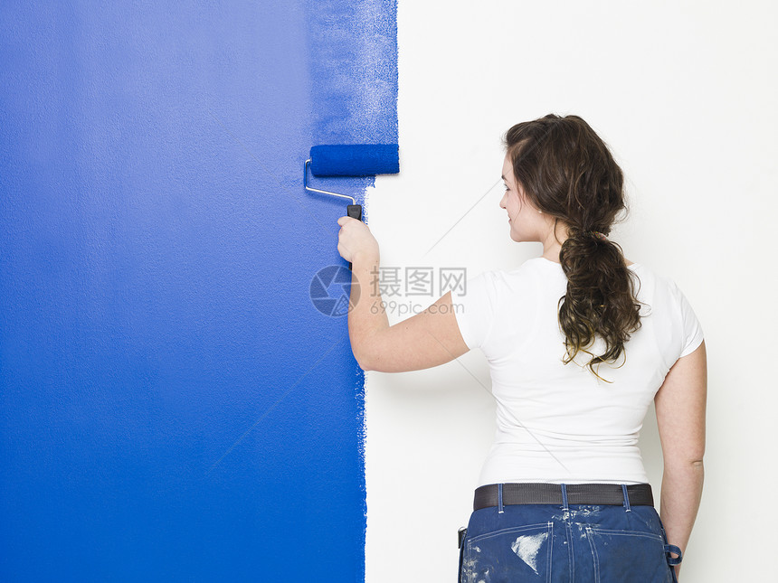 绘画女孩白色孤独蓝色马尾辫工作防护家装画笔工具颜色图片