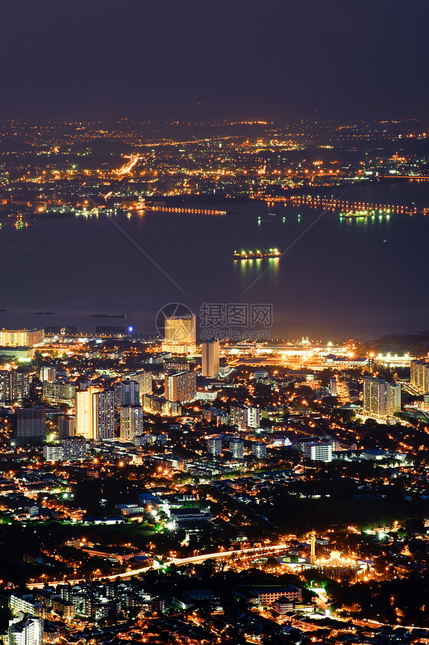 市之夜场景建筑天际街道戏剧性景观风景住宅公寓运输图片