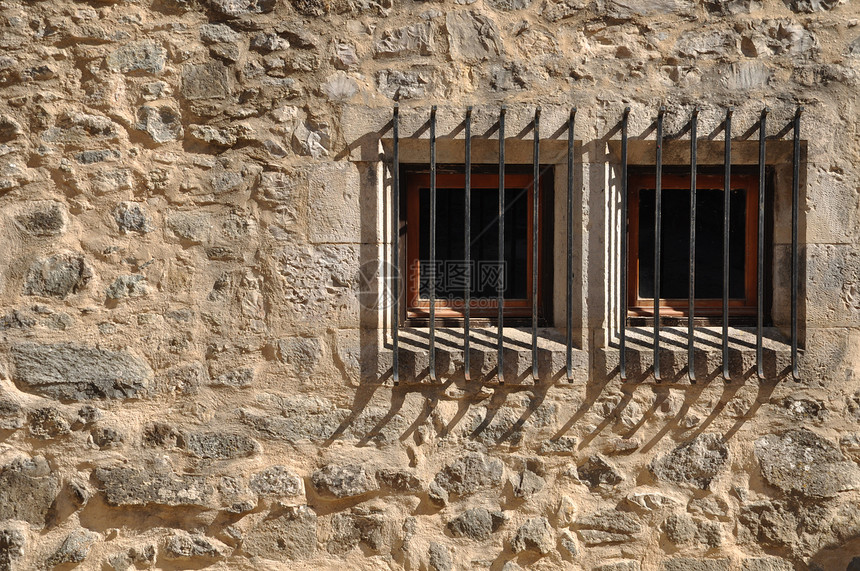 窗口栏酒吧锁定石头地牢细胞安全框架建筑学花岗岩城堡图片
