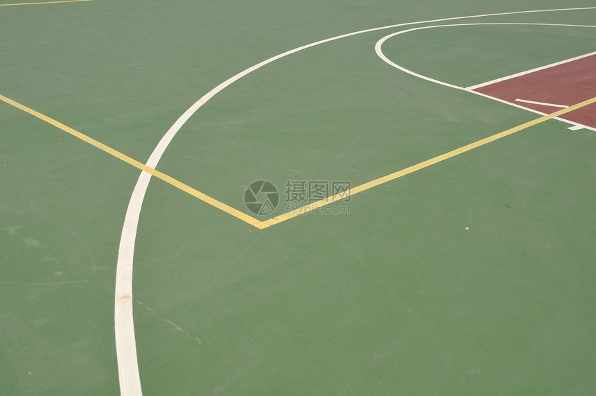篮球法庭绿色分数线条公园红色运动娱乐白色车道竞技图片