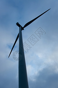 风车发电机绿色涡轮机风力创新活力天空技术蓝色背景图片