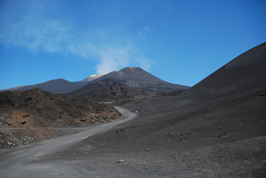 伏尔卡诺埃塔纳灰尘蓝色天空火山烟雾图片