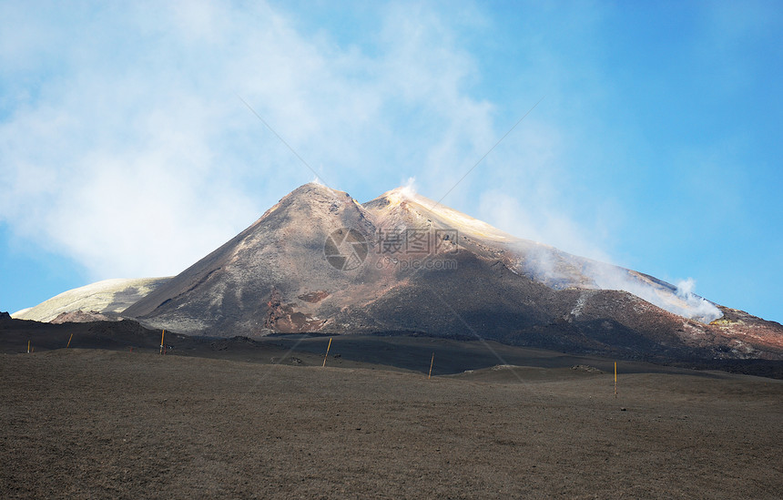 伏尔卡诺埃塔纳灰尘天空蓝色火山烟雾图片