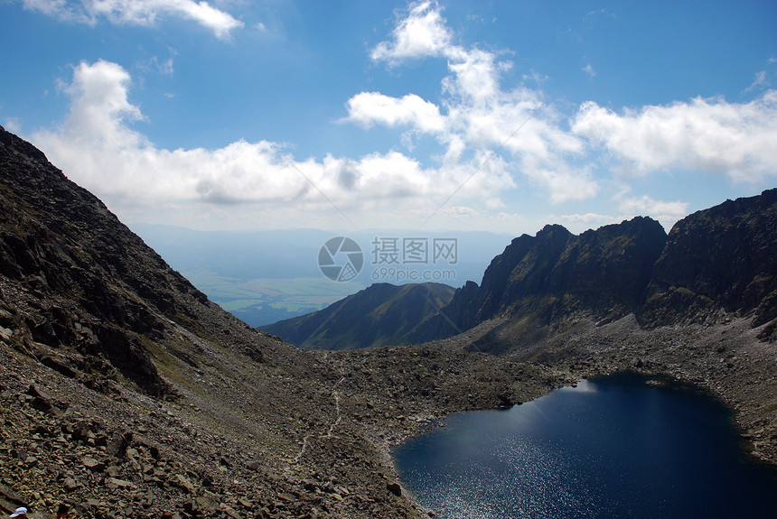 塔塔山热情海拔山峰顶峰冒险图片