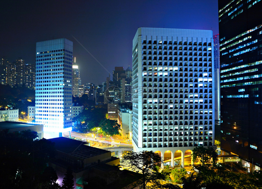 晚上在香港高峰商业小时公司街道时间汽车黑暗灯泡带子图片