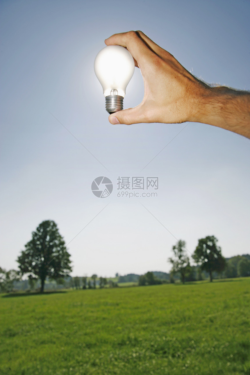 太阳能蓝色绿色太阳草地草坪力量光伏活力灯泡能源图片