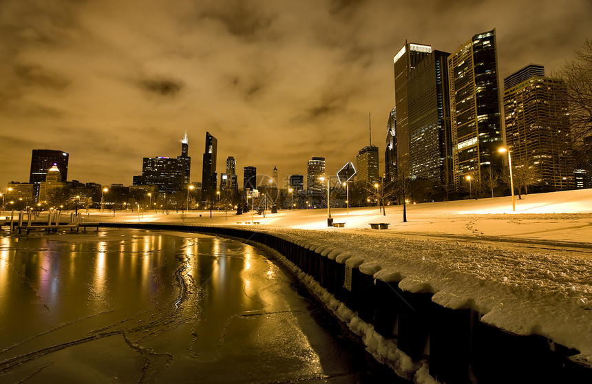 芝加哥市下城市夜摄影反射摩天大楼都市街道旅游办公室天际建筑学城市景观图片