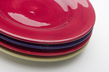 陶瓷板板桌子蓝色厨房陶器红色甜点食物白色餐厅餐具背景图片