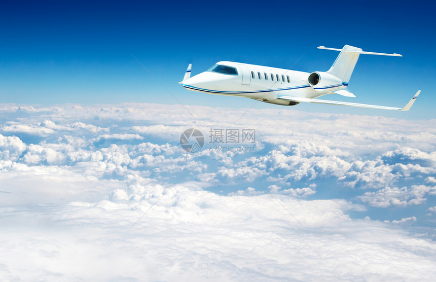 飞行飞机天空风景晴天旅行蓝色假期航空喷射翅膀空气图片