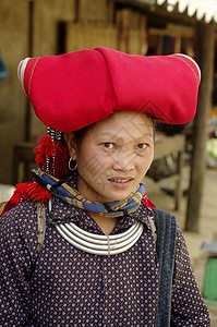 红道族妇女戏服山地文化衣服少数民族头饰传统民俗裙子民族背景图片