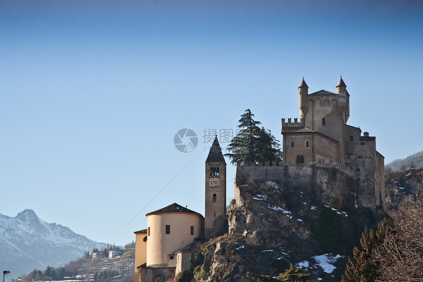 意大利城堡地标石头旅行利基建筑学市场房子建筑山谷图片