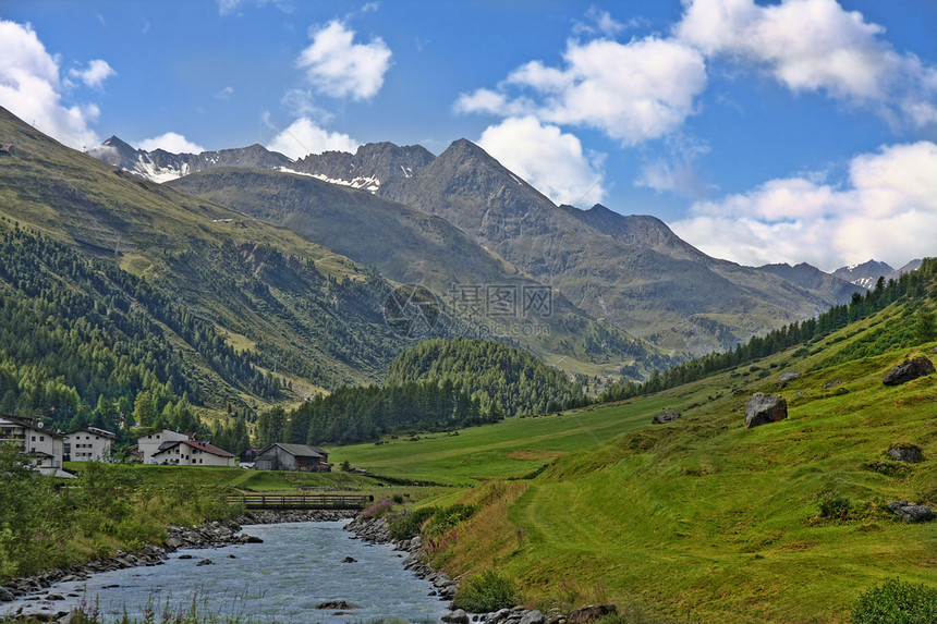 阿尔卑斯山风景远足旅行荒野国家树木天空农村溪流环境图片