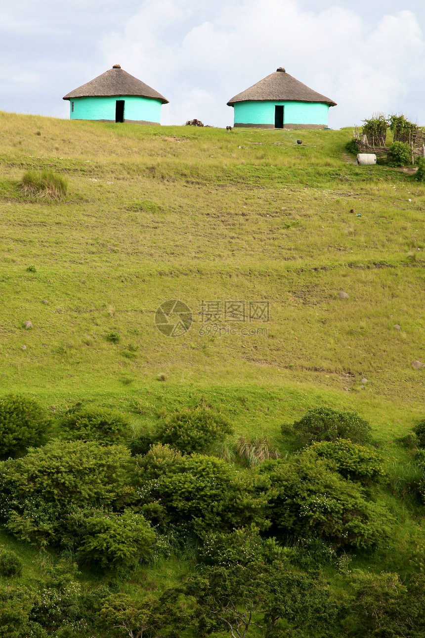 在南非的住房问题草地财产圈子乡村住宅房间农村白色圆形建筑学图片