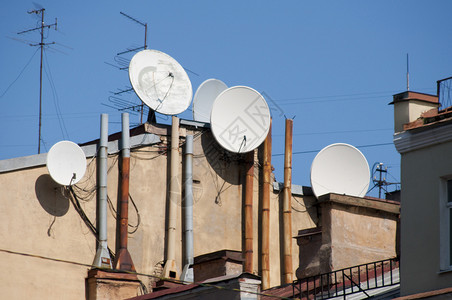代号acolb历史卫星抛物线收音机天线广播电视城市转播街道背景