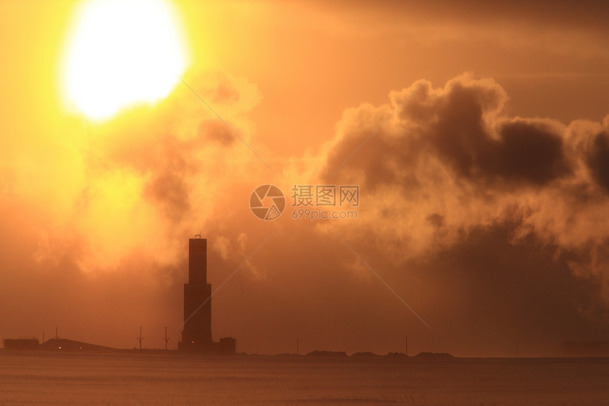 日落时在的Potash矿地质学隧道水晶路标碳酸盐标题钾盐岩石驾驶灰尘图片