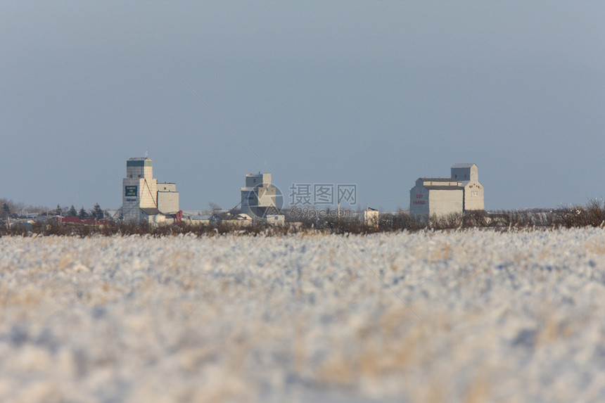加拿大冬季的Frost和谷物电梯农田食物建筑大部分商业玉米剩余植物种子贸易图片