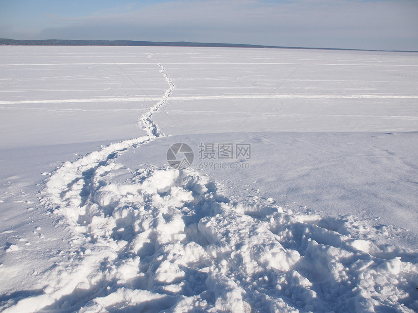 冬天到湖边的路森林荒野摄影城市太阳天空气候反射粉末仙境图片