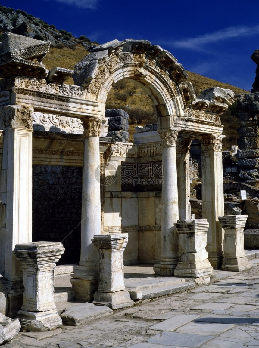 哈德良寺庙 土耳其 埃菲苏斯街道城市文明废墟图片