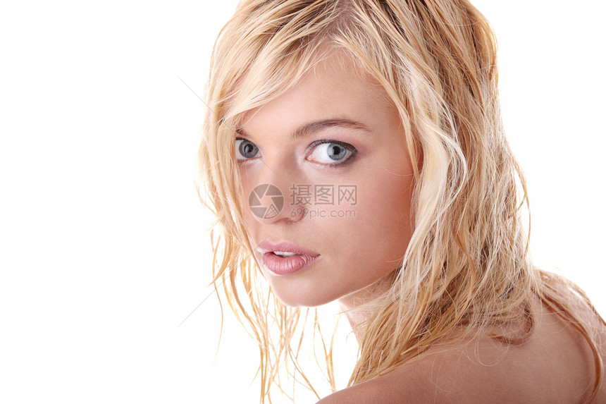 美丽的金发美女少女女子女性牙齿洗澡冒充温泉淋浴肩膀皮肤卫生护理图片