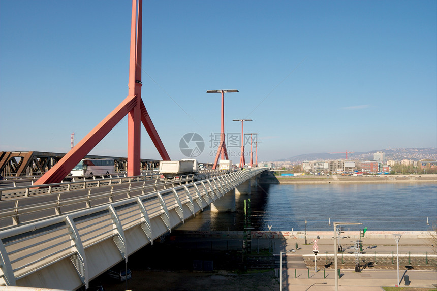 桥路线建筑学光天交通晴天城市路面运输旅行日光图片