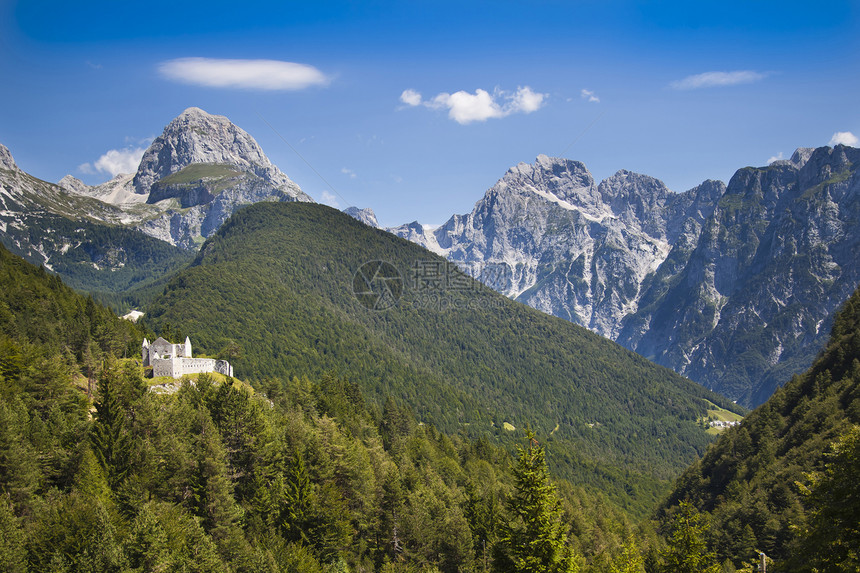 斯洛文尼亚Julian Alps城堡废墟图片