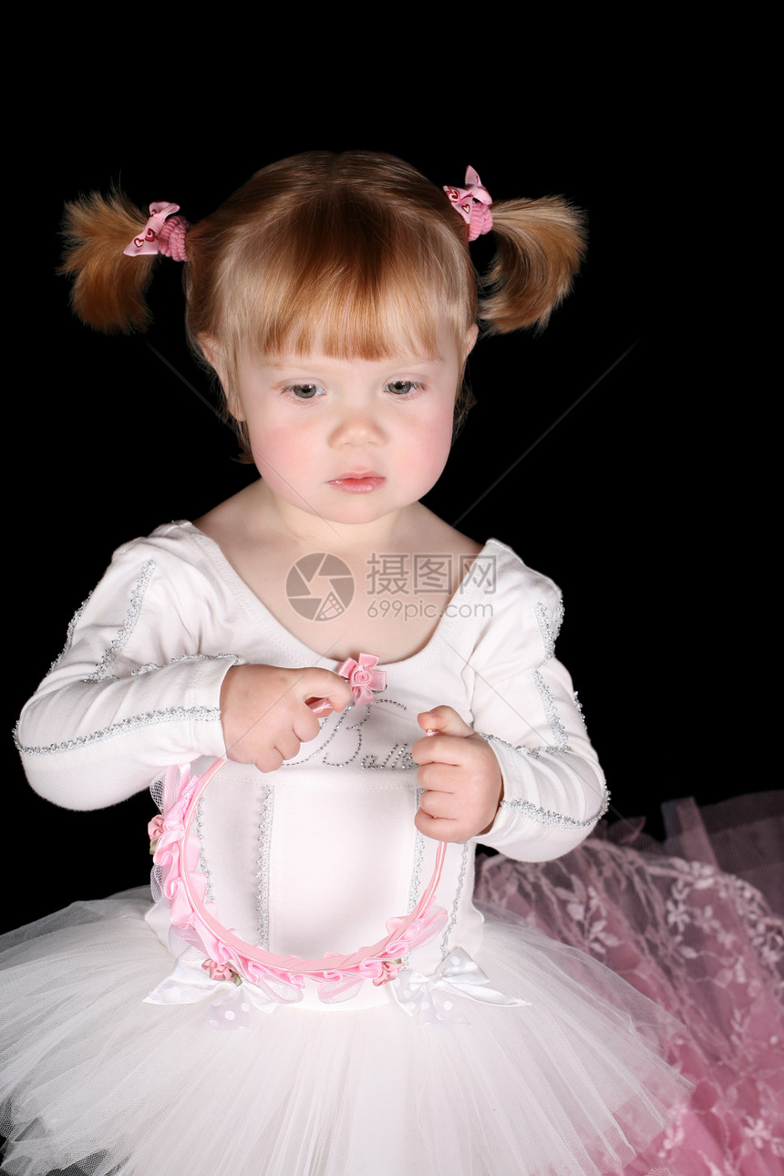 小芭蕾舞女粉色头巾女性裙子演员红色女孩马尾辫戏服女儿图片