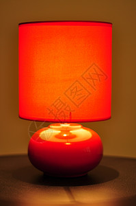 红桌灯阅读桌子棕色装饰品红色装饰风格背景图片