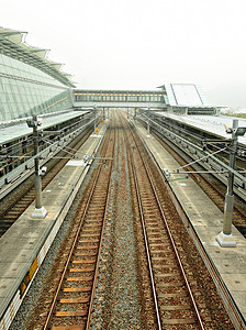 火车站速度国家旅行运输力量技术火车车辆活力天空背景图片