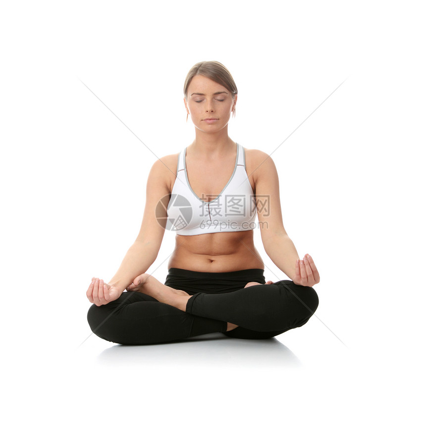 做瑜伽锻炼的年轻美女女性卫生姿势训练数字乐趣运动娱乐保健体操图片