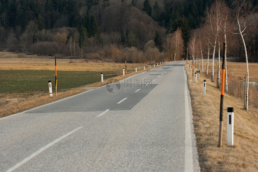 路路线场景路面车道农村场地风景国家沥青基础设施图片